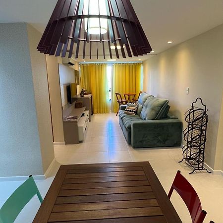 Apartamento Espetacular Na Melhor Praia Da Bahia, Guarajuba E Uma Das Unicas Praias Com Selo Azul Do Brasil -Luxo, Lazer, Diversao E Tranquilidade! Projetado Para Que Voce Tenha A Melhor Experiencia Em Hospedagem - Condominio Tipo Resort, O Mais Proc กามาซารี ภายนอก รูปภาพ