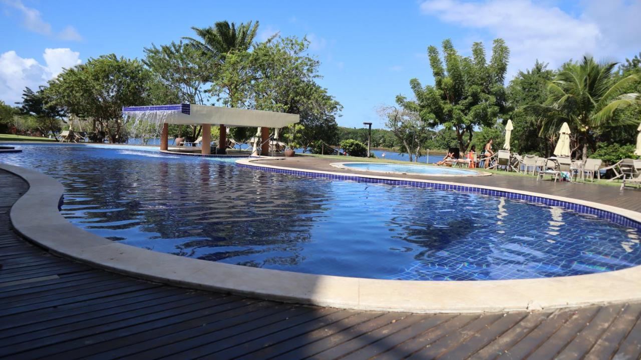 Apartamento Espetacular Na Melhor Praia Da Bahia, Guarajuba E Uma Das Unicas Praias Com Selo Azul Do Brasil -Luxo, Lazer, Diversao E Tranquilidade! Projetado Para Que Voce Tenha A Melhor Experiencia Em Hospedagem - Condominio Tipo Resort, O Mais Proc กามาซารี ภายนอก รูปภาพ